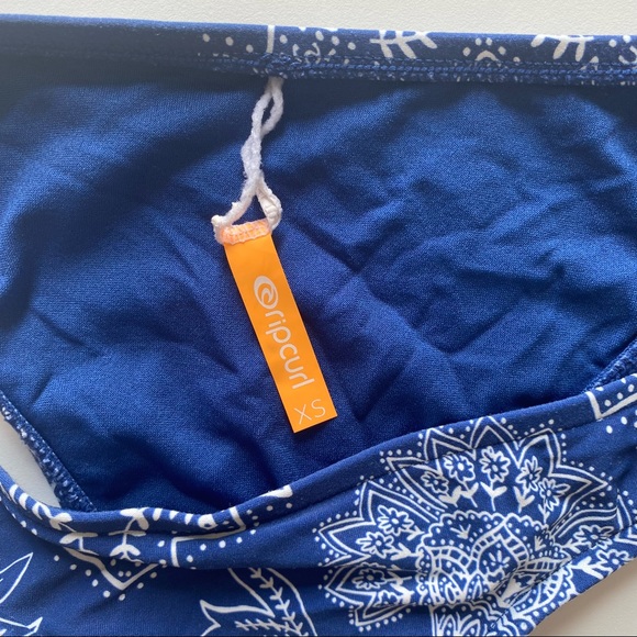 Ripcurl bikini - Picture 3 of 3
